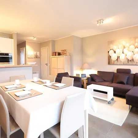 In The Vibrant Centre Of Apartment Oostduinkerke