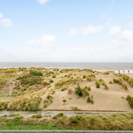 Daire Near Belgian Coastline