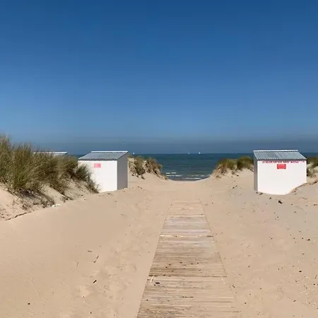 Daire Near Belgian Coastline Oostduinkerke
